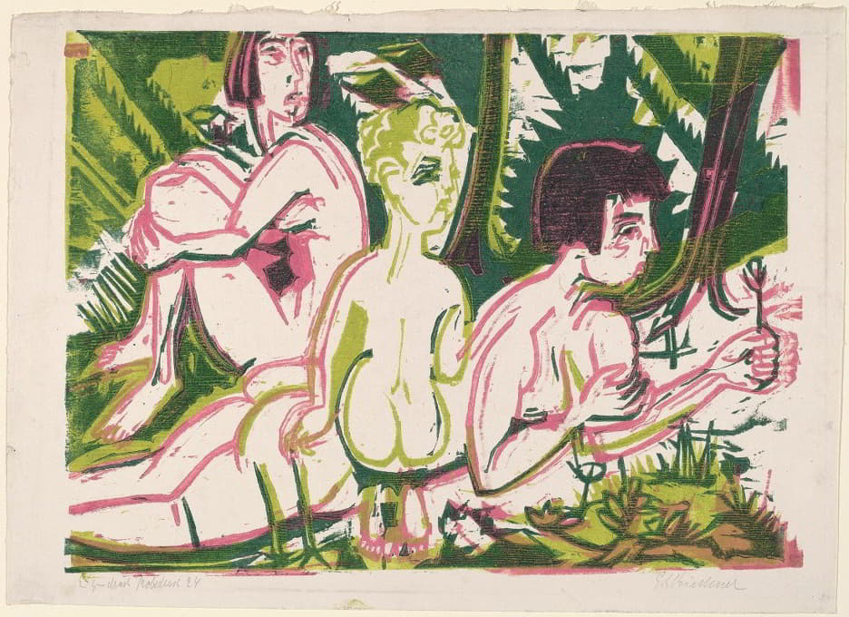 森林里带着孩子的裸体女人