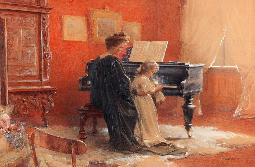 一位母亲和她的小女儿在弹钢琴