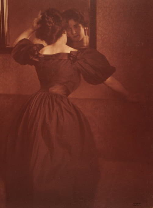 Heinrich Kühn - Woman before a Mirror
