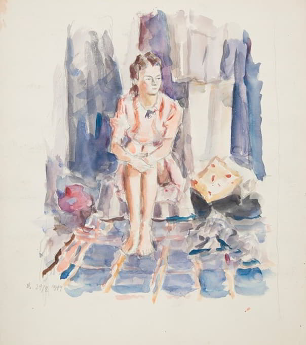 一位年轻女性坐在低柱子上，双手放在膝盖上的研究