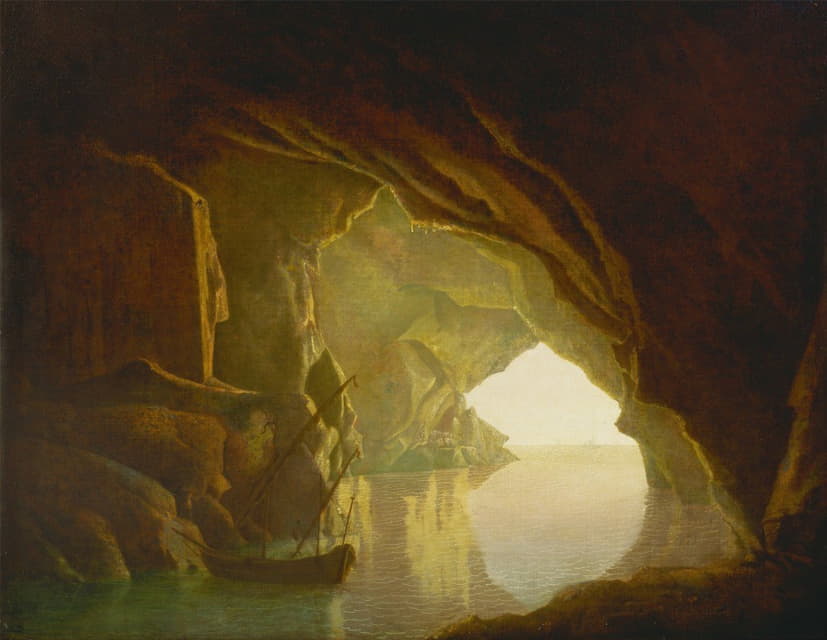 日落时萨勒诺湾的一个洞穴