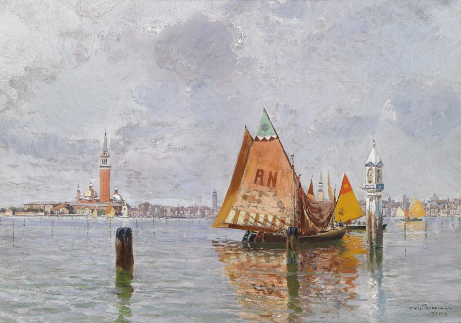 威尼斯泻湖中的渔船