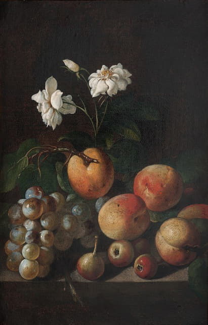 水果和白玫瑰的静物画