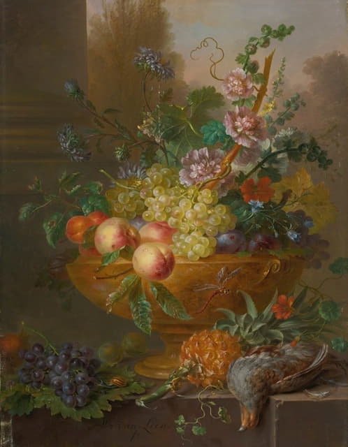 前景是一个装满鲜花、葡萄、桃子、李子和杏子、菠萝和鸽子的瓮
