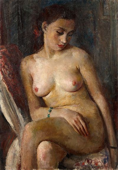 带绿色手镯的裸体模特