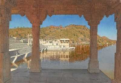 Rajnagar。乌代布尔湖上用巴斯浮雕装饰的大理石路堤