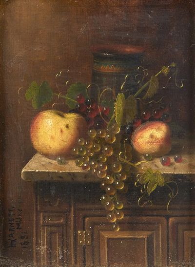 大理石顶控制台上有埃及花瓶、苹果和葡萄的静物